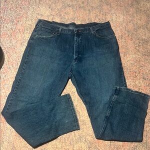 Wrangler Men's Relaxed Fit Blue Jeans